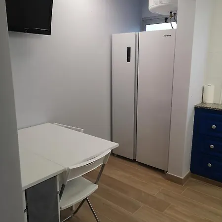 Mari En La Laguna, Alquiler Privada En Hostal, 6 Cerca De La Universidad Y Aeropuerto Norte, 3 Banos Compartidos Gasthuis